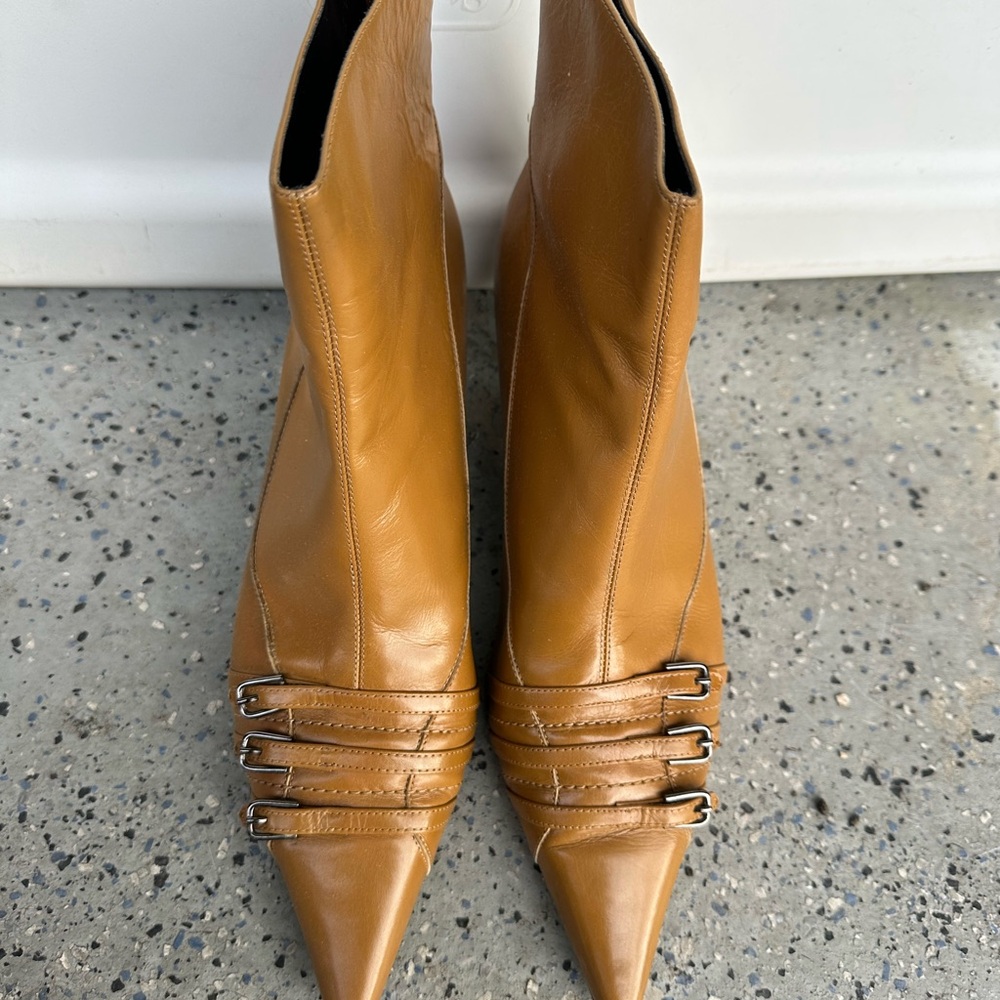Bisou Bisou Tan Heeled Boots